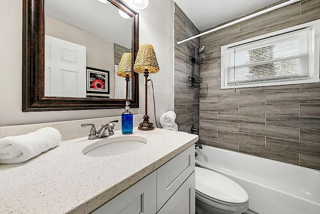 Goodkarma Rentals Refreshed Smyrna Home Near Battery Atl Half Mile To Interstate Atlanta Exterior foto